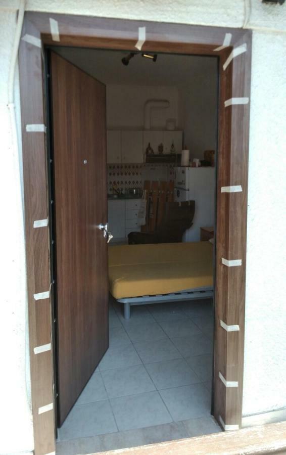 פוליכרונו Cosy Family Apartment Near The Sea מראה חיצוני תמונה